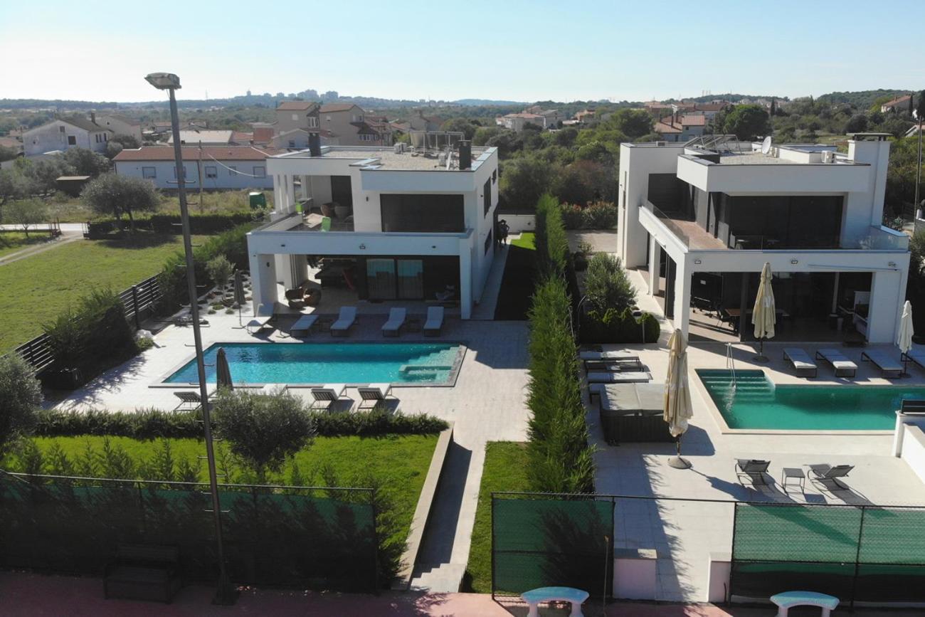 Villa Ula In Pula With Heated Pool And Sauna Ngoại thất bức ảnh